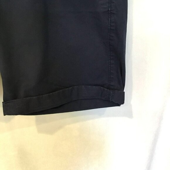 Old Navy Bermuda Shorts Cuffed Hem Cotton High Rise in Navy Blue Size 10 Pockets - Picture 5 of 6